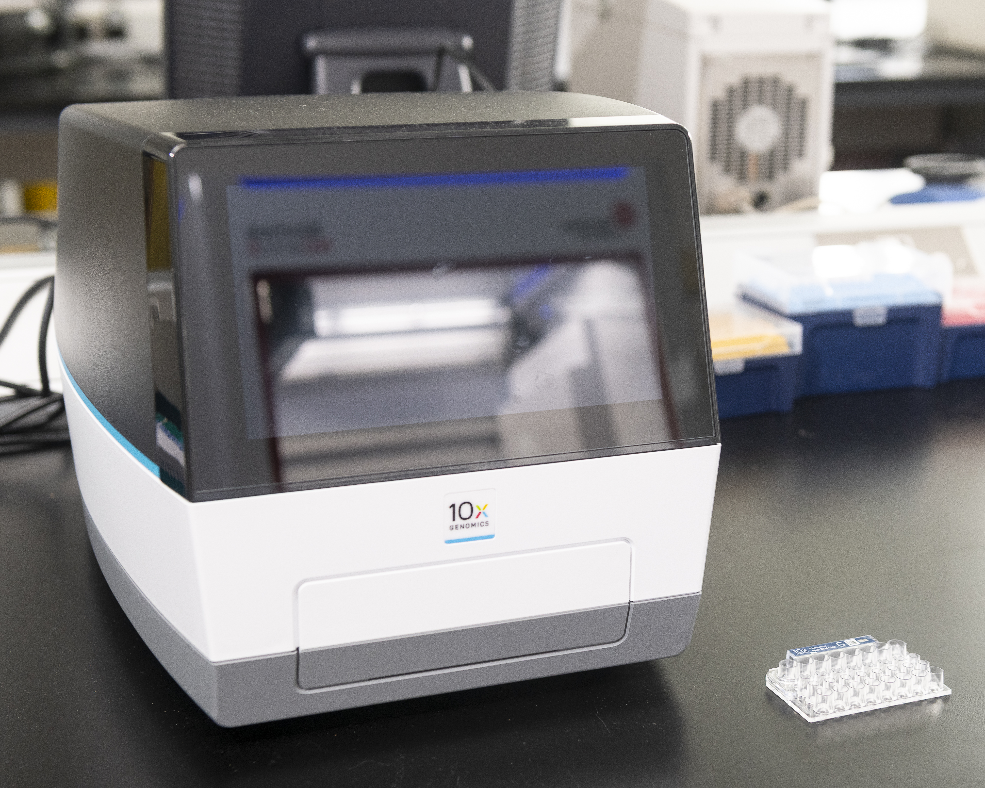 Desktop research equipment